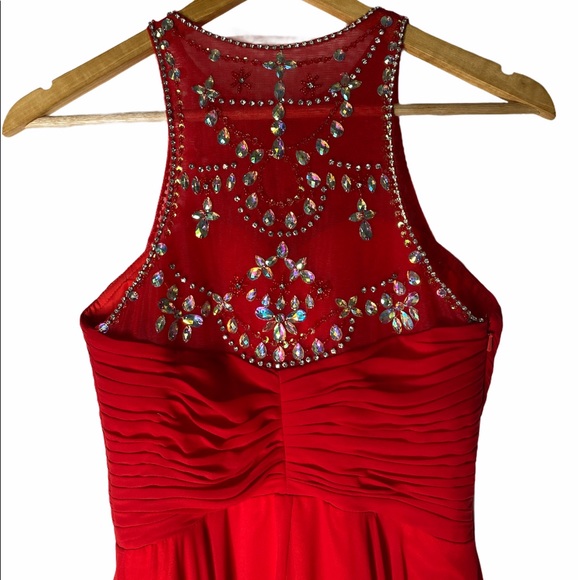 Stunning RED Long Prom Dress - Picture 2 of 7